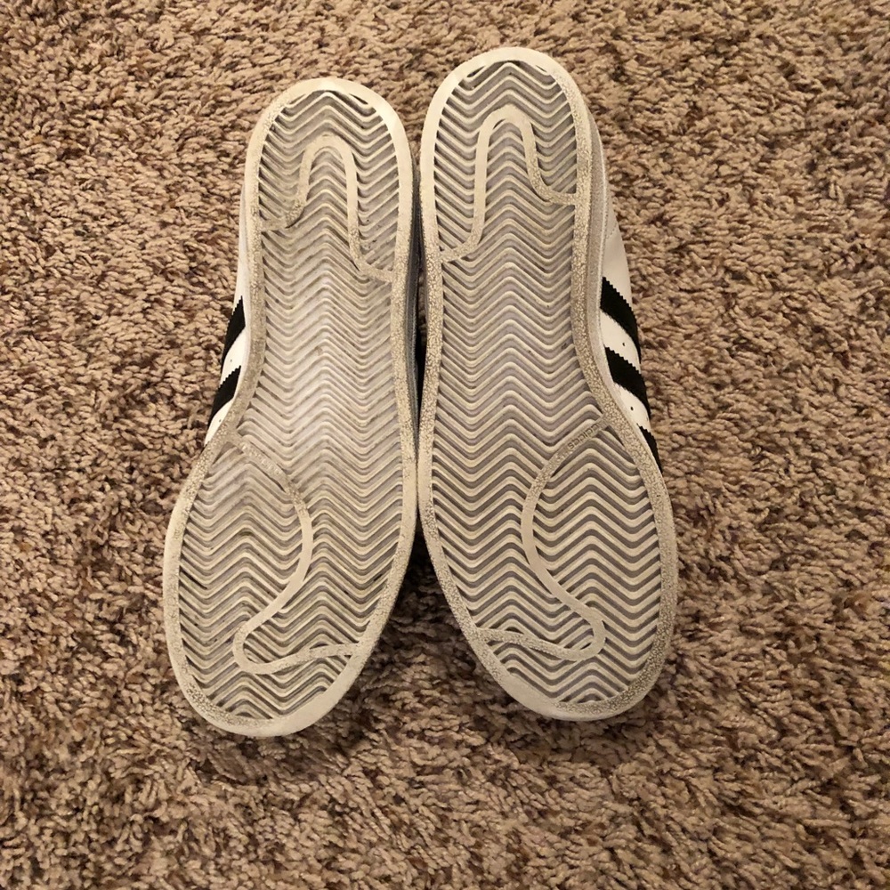Adidas Superstar - Picture 2 of 2